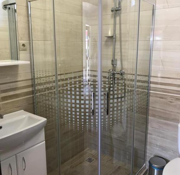 Четырехместный Номер Deluxe, Kristály Apartmanok