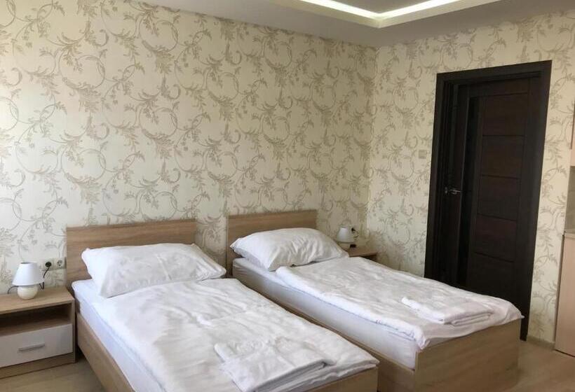 디럭스 4인 룸, Kristály Apartmanok