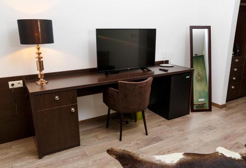 غرفة قياسية مزوَّدة بشُرفة, Penzión V Inom Svete