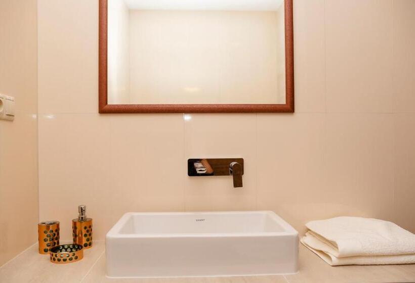 غرفة قياسية مزوَّدة بشُرفة, Penzión V Inom Svete