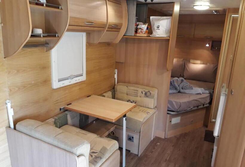 标准间, Classiccar Caravan