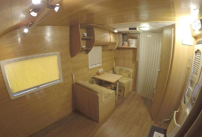 标准间, Classiccar Caravan
