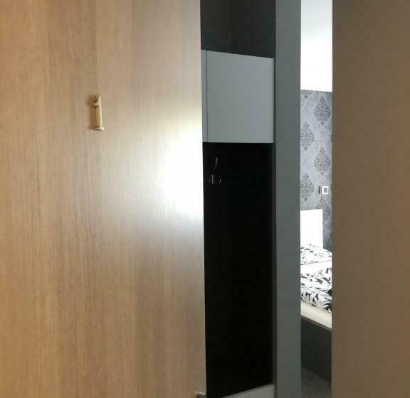 デラックスルーム, Tardosi Vendégház