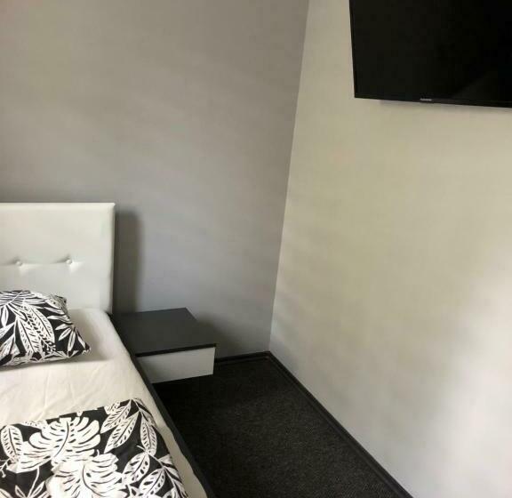 デラックスルーム, Tardosi Vendégház