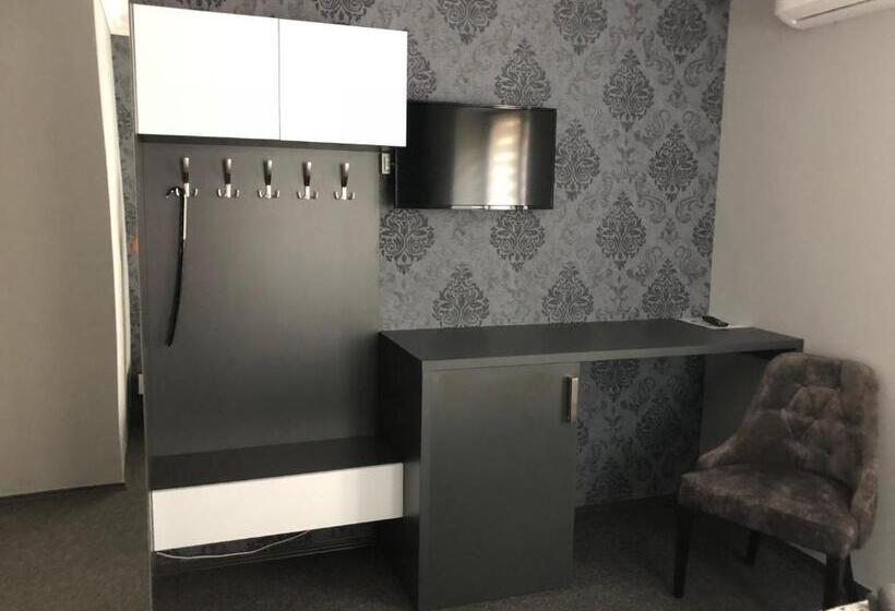 デラックストリプルルーム, Tardosi Vendégház