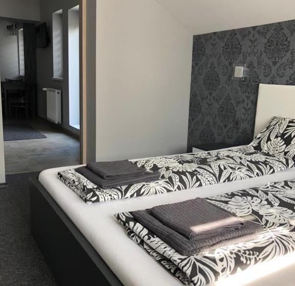 デラックススイート, Tardosi Vendégház