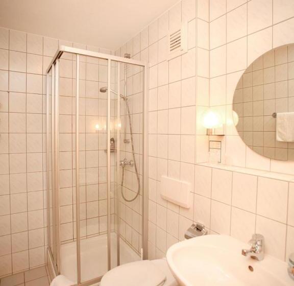 Quarto Estandar, Pension Arzberghof
