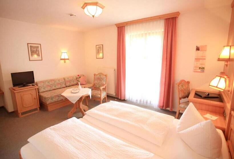 Quarto Triplo Estandar, Pension Arzberghof