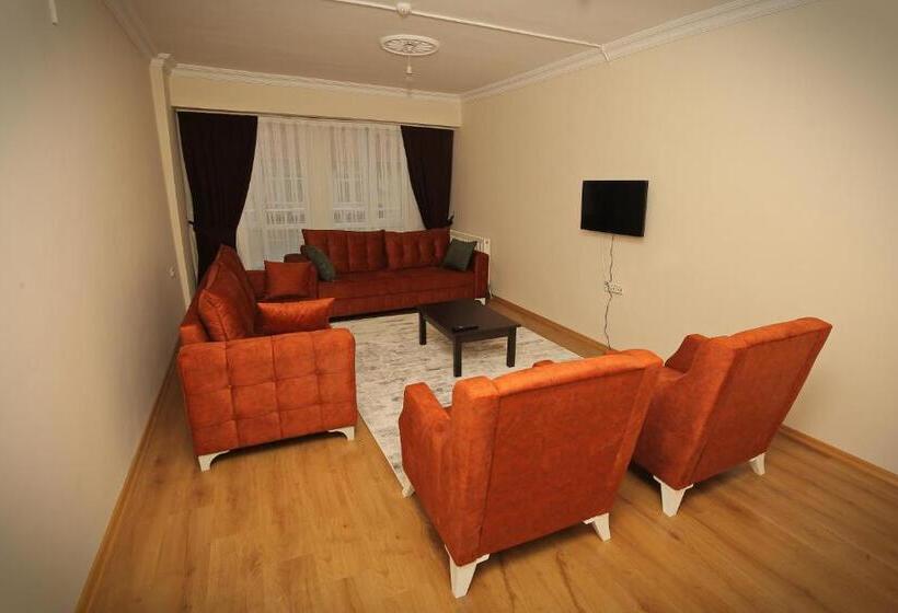 غرفة قياسية مزوَّدة بشُرفة, Ozkanlar Apart