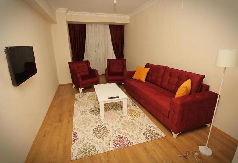 غرفة قياسية مزوَّدة بشُرفة, Ozkanlar Apart