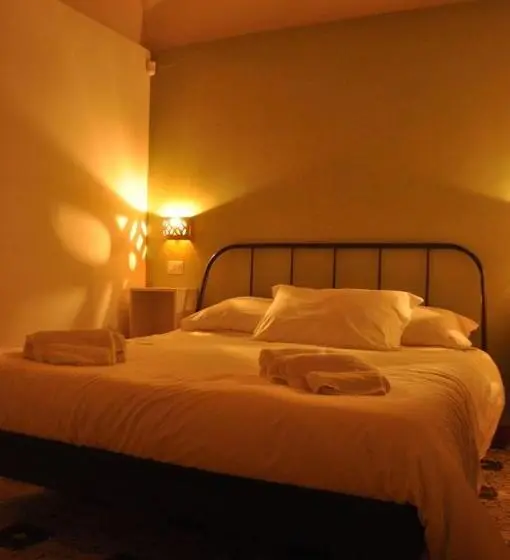 اتاق استاندارد, B&b Fish