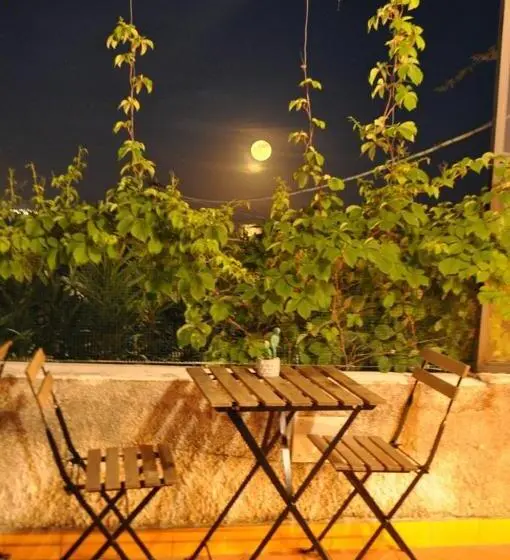 اتاق استاندارد, B&b Fish