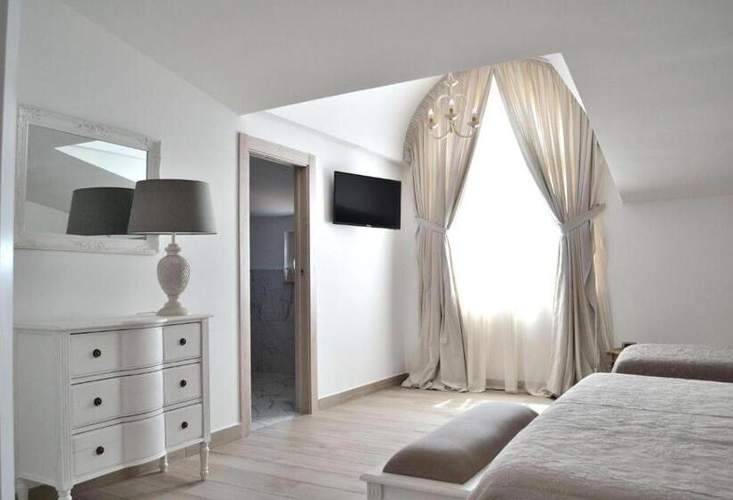 デラックストリプルルーム, B&b Cloud