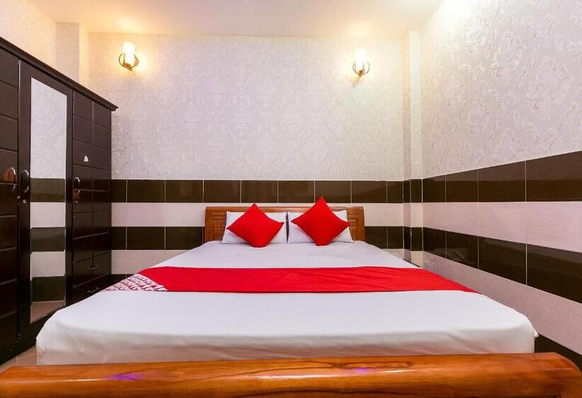 اتاق سوپریور, Binh Dung