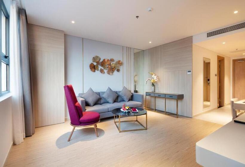 سوییت اجرایی, Dqua