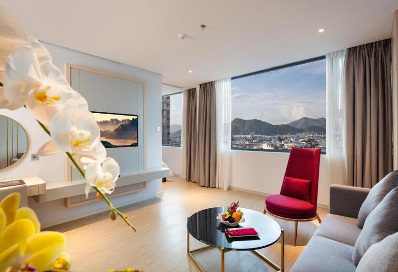 سوییت اجرایی, Dqua