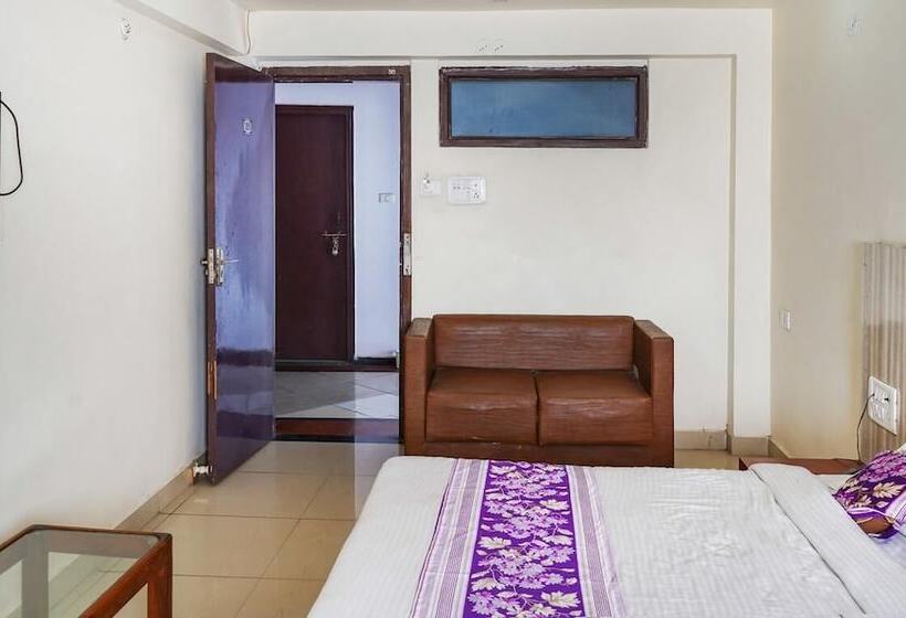 Quarto Estandar, Lals Plaza