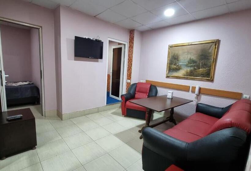 سوییت خانوادگی, Sv