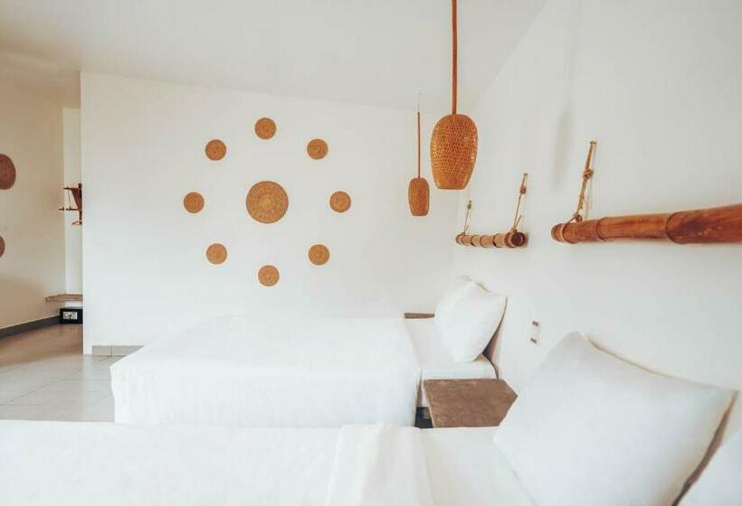 بنجلو قياسى, The One Resort