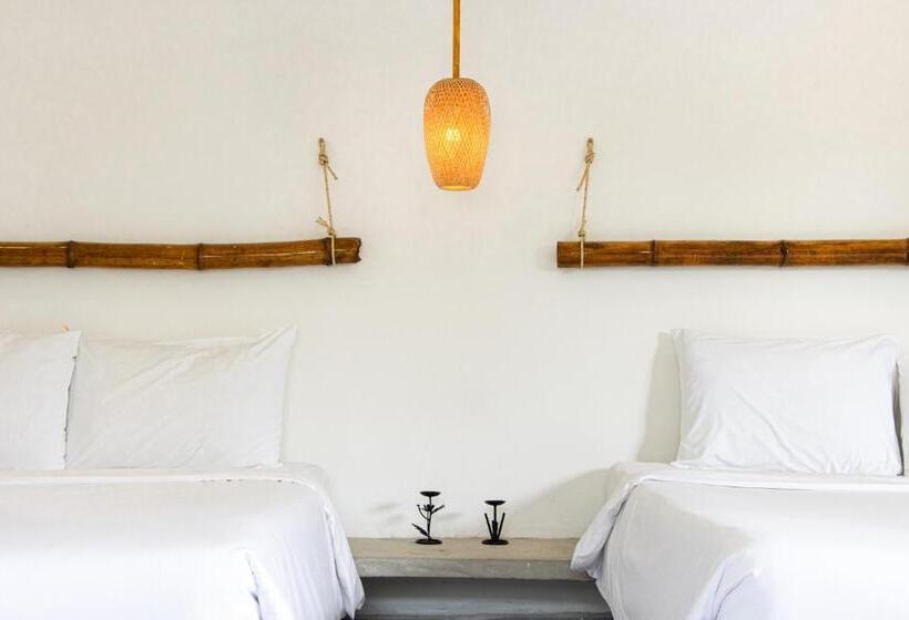 بنجلو قياسى, The One Resort