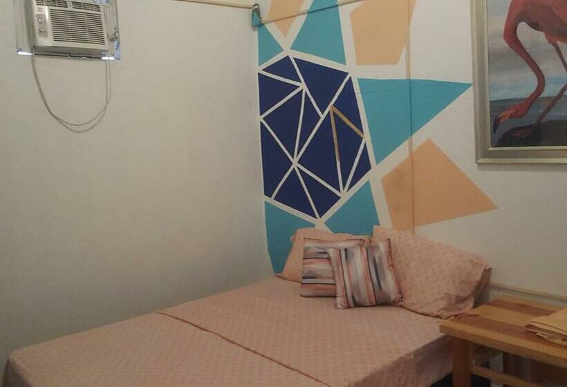 اتاق استاندارد سه نفره, Medusa's Hostel