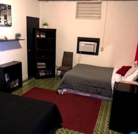 اتاق لوکس سه تخته, Medusa's Hostel