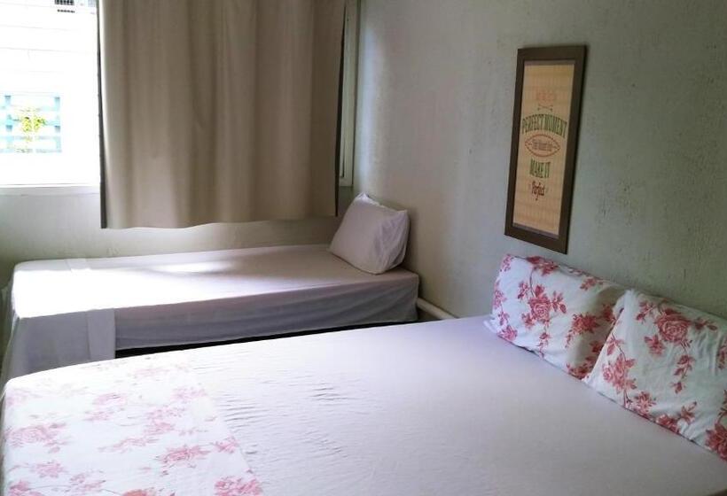 Номер Стандарт Трехместный, Casa Da Esquina Pousada