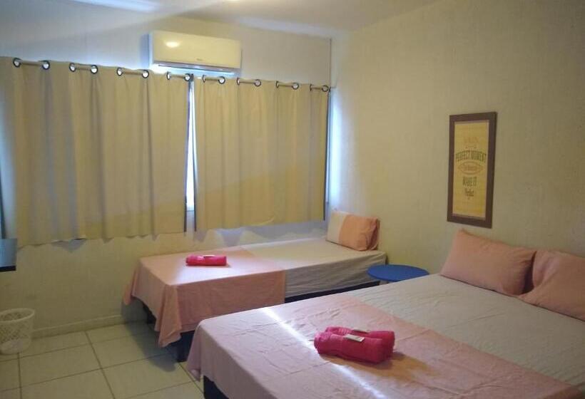 Номер Стандарт Трехместный, Casa Da Esquina Pousada