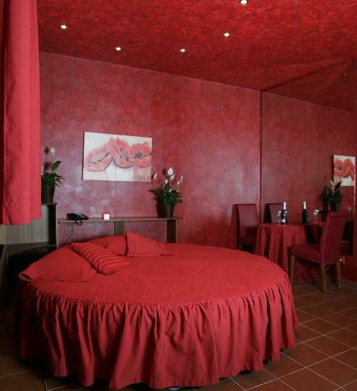 סוויטה עם ג'קוזי, Motel Ranch