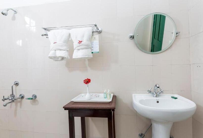 디럭스 룸 킹사이즈 침대, Noune Resort