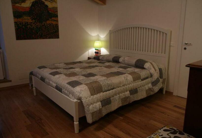 اتاق لوکس, Al Libro Letto