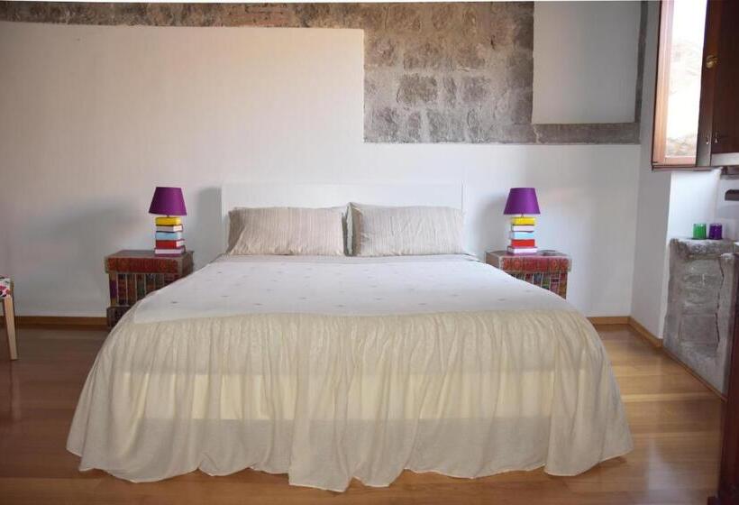 اتاق لوکس سه تخته, Al Libro Letto