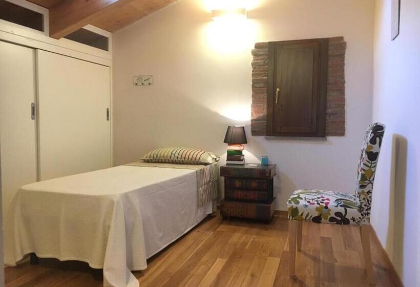 اتاق استاندارد یک نفره, Al Libro Letto