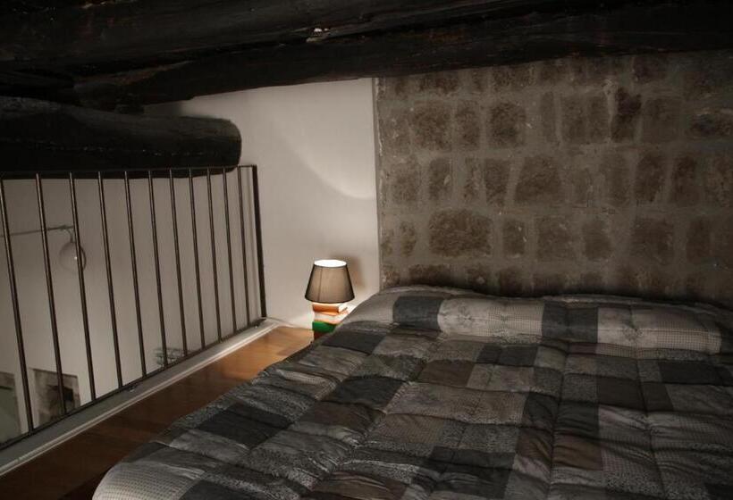 اتاق لوکس سه تخته, Al Libro Letto