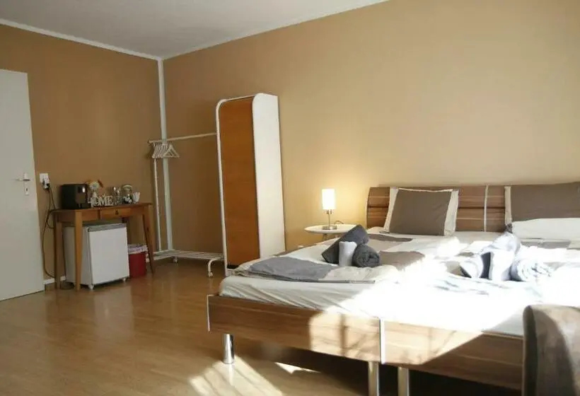 Habitació Estàndard, Pension Breite