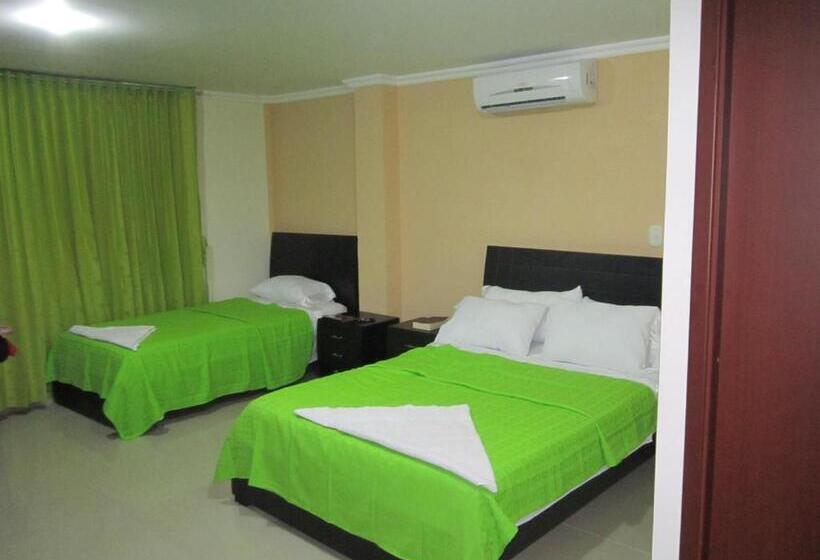 标准三人间, Mirador De San Jorge