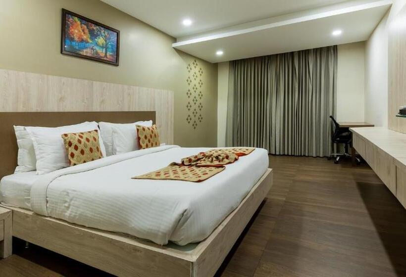 デラックスルーム, Monk S Nirvanaa Hotel & Resort