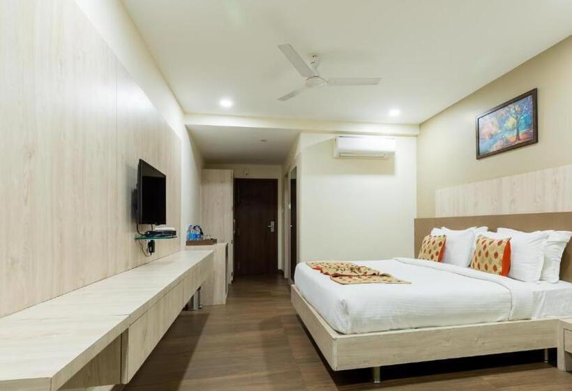 デラックスルーム, Monk S Nirvanaa Hotel & Resort