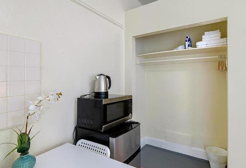 غرفة قياسية فردية, Pads On Pasadena Ave