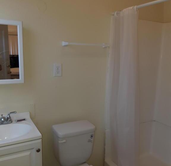 إستوديو قياسى, Pads On Pasadena Ave