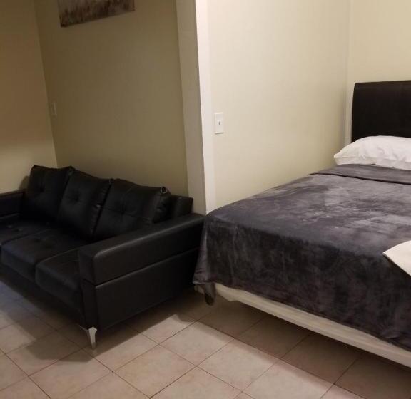 إستوديو قياسى, Pads On Pasadena Ave