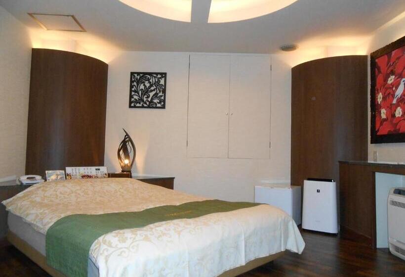 غرفة ديلوكس سرير كينج, Regina