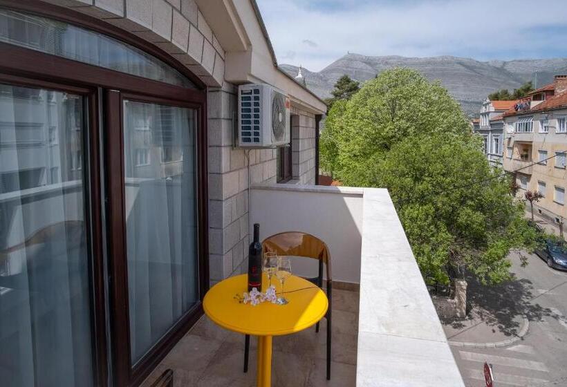 آپارتمان 1 خوابه با بالکن, Apartmani Vila Kosa