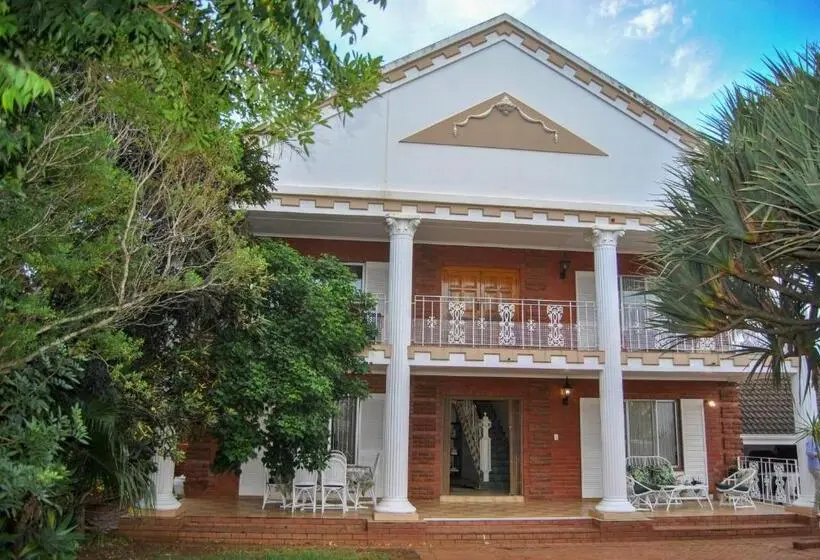 اتاق استاندارد, Hamilton Urban Farm Guest House
