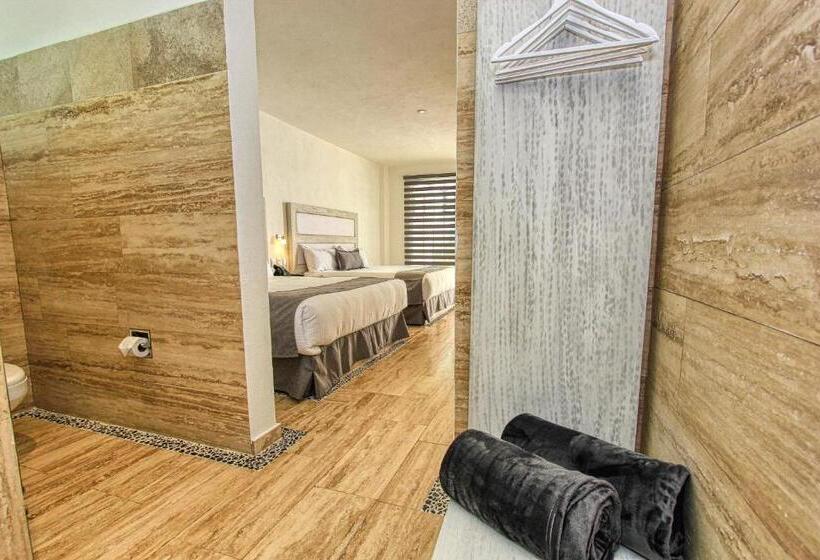 اتاق استاندارد, Splash Inn