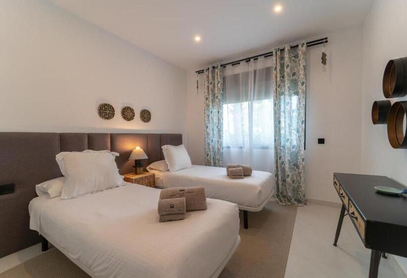 １ベッドルームのスーペリアアパートメント, Estepona Holiday Hills