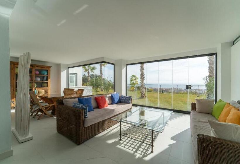 １ベッドルームのデラックスアパートメント, Estepona Holiday Hills