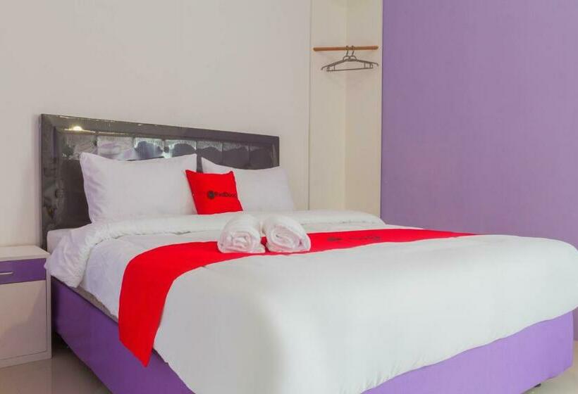 スタンダードルーム, Reddoorz Plus @ Tuparev Cirebon 2