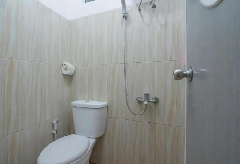 ファミリールーム, Reddoorz Syariah Near Margahayu Raya