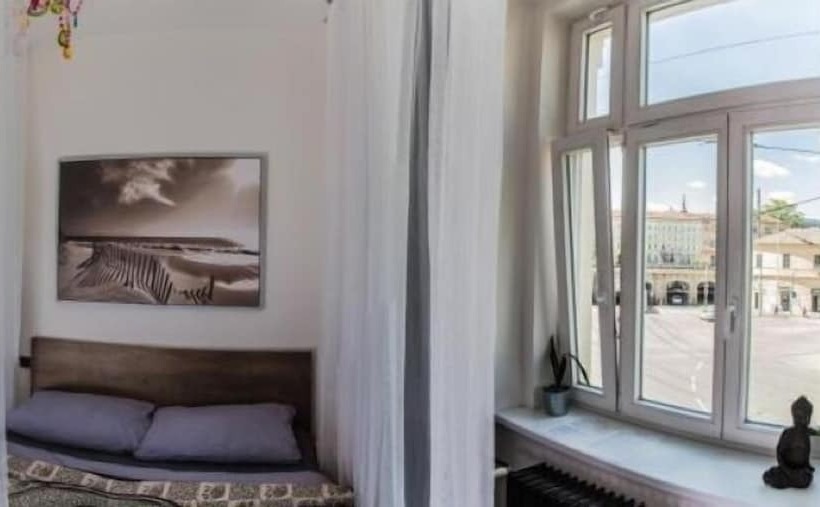 اتاق استاندارد با سرویس بهداشتی مشترک, Wake Up Wellness Hostel